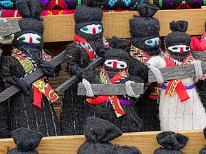 Archivo:Zapatista Dolls for Sale - Chamula - Chiapas - Mexico - 02 (15638772616)