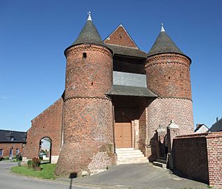 Église fortifiée d'Archon, les deux tours.jpg