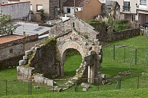 Archivo:Antiga igrexa de Panxón - Nigrán - Galiza