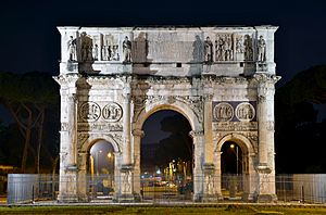 Archivo:Arch of Constantine at Night (Rome)