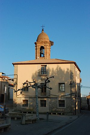 Archivo:Ayuntamiento Lazagurría