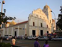 Archivo:Catedral de Maracay2