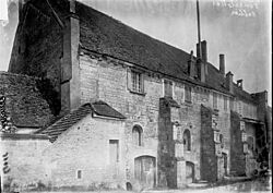 Cellier - Vue extérieure - Vincelottes - Médiathèque de l'architecture et du patrimoine - APMH00033089.jpg