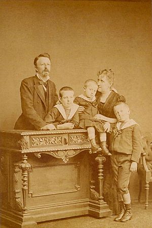 Archivo:Conde Eu Princesa Isabel filhos 1885