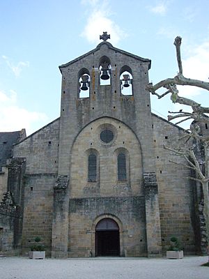Archivo:Eglise abbatiale d'Aubazine 1
