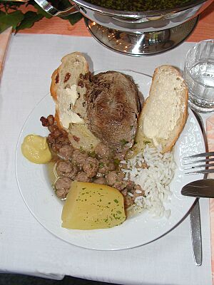 Archivo:Hadler Hochzeitssuppe 2006 by-RaBoe 03