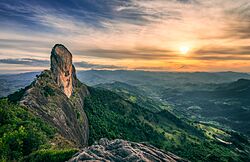 Monumento Natural Estadual da Pedra do Baú Rodrigo Rosa (01).jpg