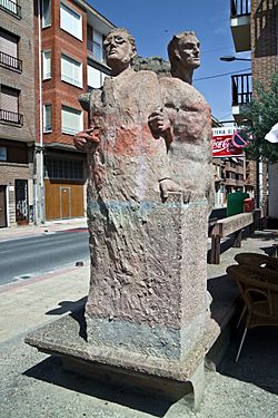 Archivo:Monumento a Bretón de los Herreros-Quel-11353