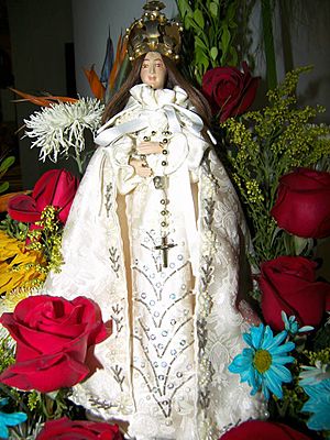 Archivo:Nuestra Señora del Socorro de Barcelona, Anzoategui, Venezuela, La Virgen del Totumo.