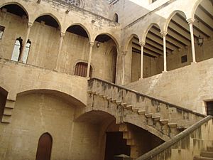 Archivo:Palacio Episcopal de Tortosa
