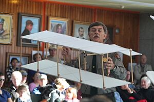 Archivo:Park Ranker Wright Brothers Memorial