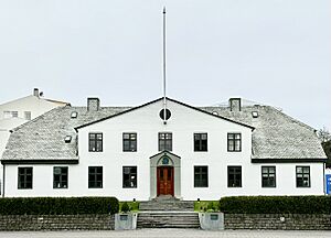 Archivo:Stjórnarráðshúsið 2023