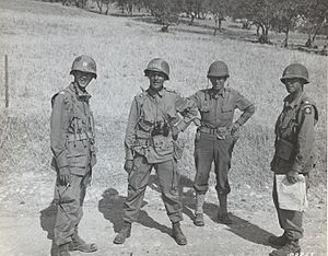 Archivo:US Army General Matthew Ridgway, Ribera, Sicily, 25 July 1943
