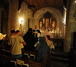 Archivo:Vigil of All Hallows, St. George's Episcopal Church (2010)