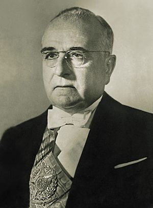 Archivo:17 - Getúlio Dorneles Vargas 1951