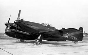 Archivo:2d FAWS North American F-82F Twin Mustang 46-415