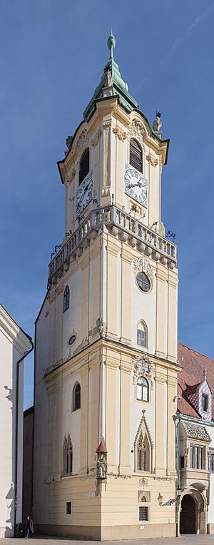 Archivo:Antiguo ayuntamiento, Bratislava, Eslovaquia, 2020-02-01, DD 37