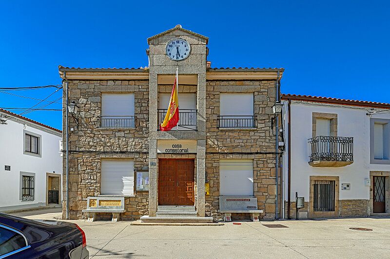 Ayuntamiento de La Almendra