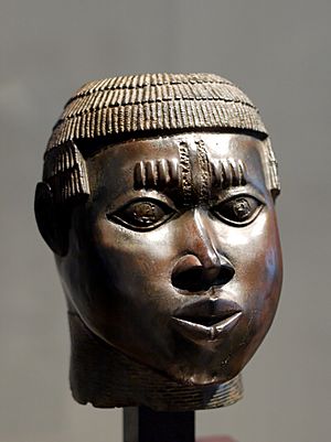 Archivo:Benin bronze Louvre A97-14-1