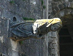 Archivo:Bruja de la catedral de Girona