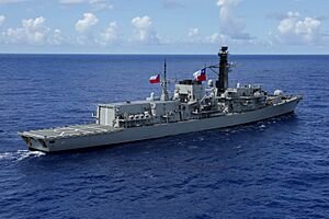 Archivo:CNS Almirante Lynch - RIMPAC 2022 Fleet Sails in Formation