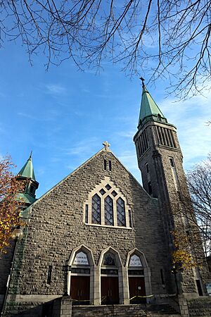 Archivo:Cathédrale Saint-Maron (1)