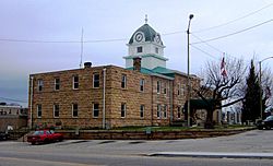 Archivo:Fentress-county-tennessee-courthouse