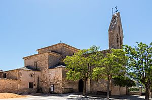 Archivo:Iglesia de la Asunción, Albalate de las Nogueras, Cuenca, España, 2017-05-22, DD 30