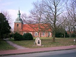 Loxstedt - Marienkirche 2004.jpg