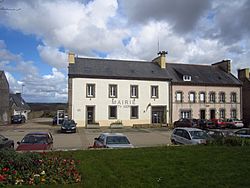 Mairie de Plouguin, Finistère.JPG