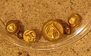 Archivo:Manila Mint Museum, PI Piloncitos