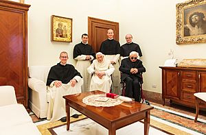 Archivo:Meeting with Benedict XVI on 10 August 2019
