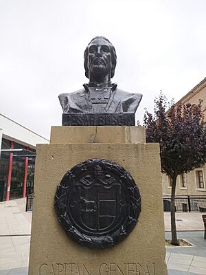 Archivo:Monumento a César Borgia - 02