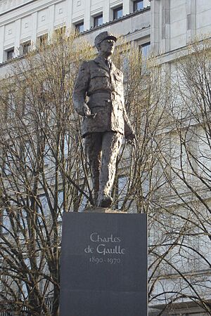 Archivo:Pomnik Charles'a de Gaulle'a w Warszawie
