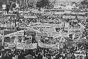 Archivo:Presidential Palace Attack Redress Demonstration, Havana April 8, 1957