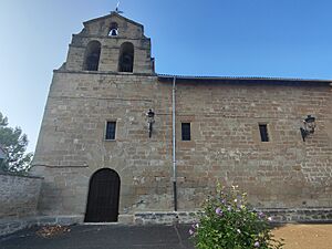 Archivo:Puentelarrá, Iglesia de San Nicolás de Bari