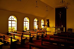 Archivo:St Joseph's Catholic Church Tristan da Cunha