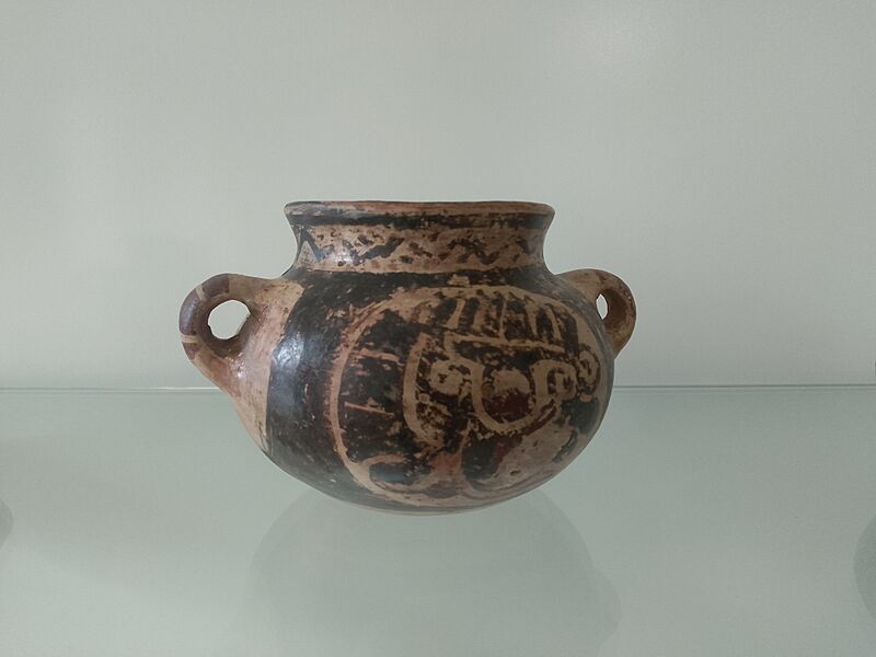 Tenampúa Vessel 04