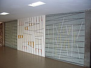Archivo:UCV 2015-183 Mural de Victor Valera, 1955