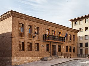 Archivo:Ayuntamiento, Daroca, Zaragoza, España, 2014-01-08, DD 35