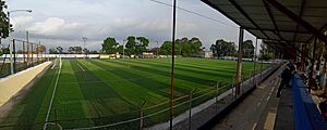 Archivo:Estadio Municipal de Bárcena Villa Nueva