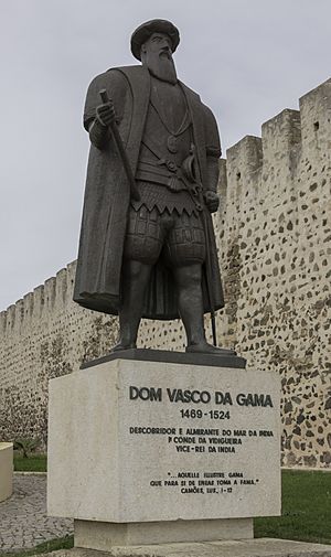 Archivo:Estatua de Vasco de Gama, Sines, Portugal, 2021-09-12, DD 53