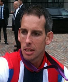 Etienne Stott at Our Greatest Team Parade (cropped).jpg