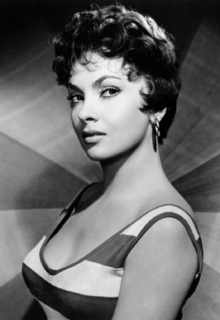 Gina Lollobrigida - Publicity still (1956).png
