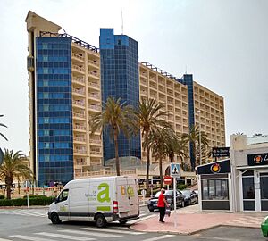 Archivo:Hotel Portomagno