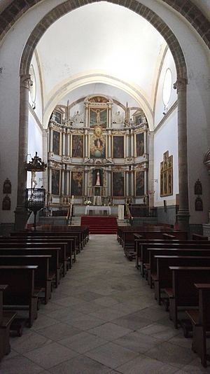 Archivo:Interior Iglesia Parroquial de Santa Catalina