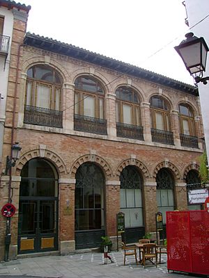 Archivo:Jaén - Fachada del Palacio del Condestable