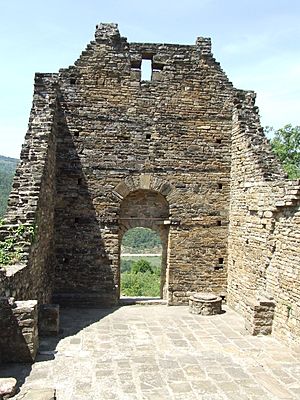 Archivo:La Pobla de Segur. Sant Miquel del Pui Vell 9