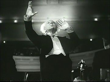 Archivo:Leopold Stokowski - Carnegie Hall 1947 (08) wmplayer 2013-04-16