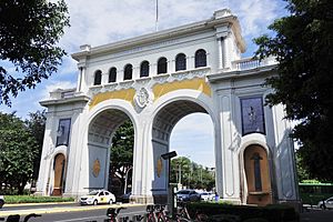 Los Arcos de Guadalajara.jpg
